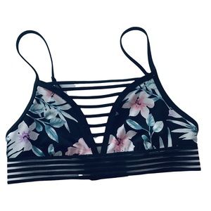 PINK Victoria’s Secret Ultimate black multicolored floral wireless bra XS